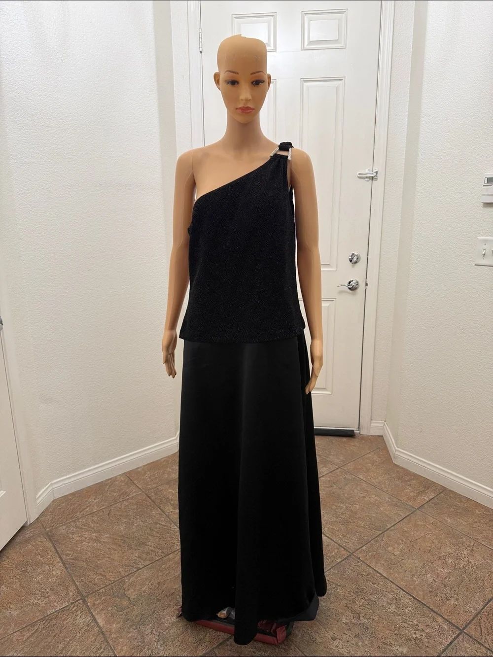 Patra 14 Black One Shoulder Formal Evening Cocktail Gown Sparkling Buckle Strap